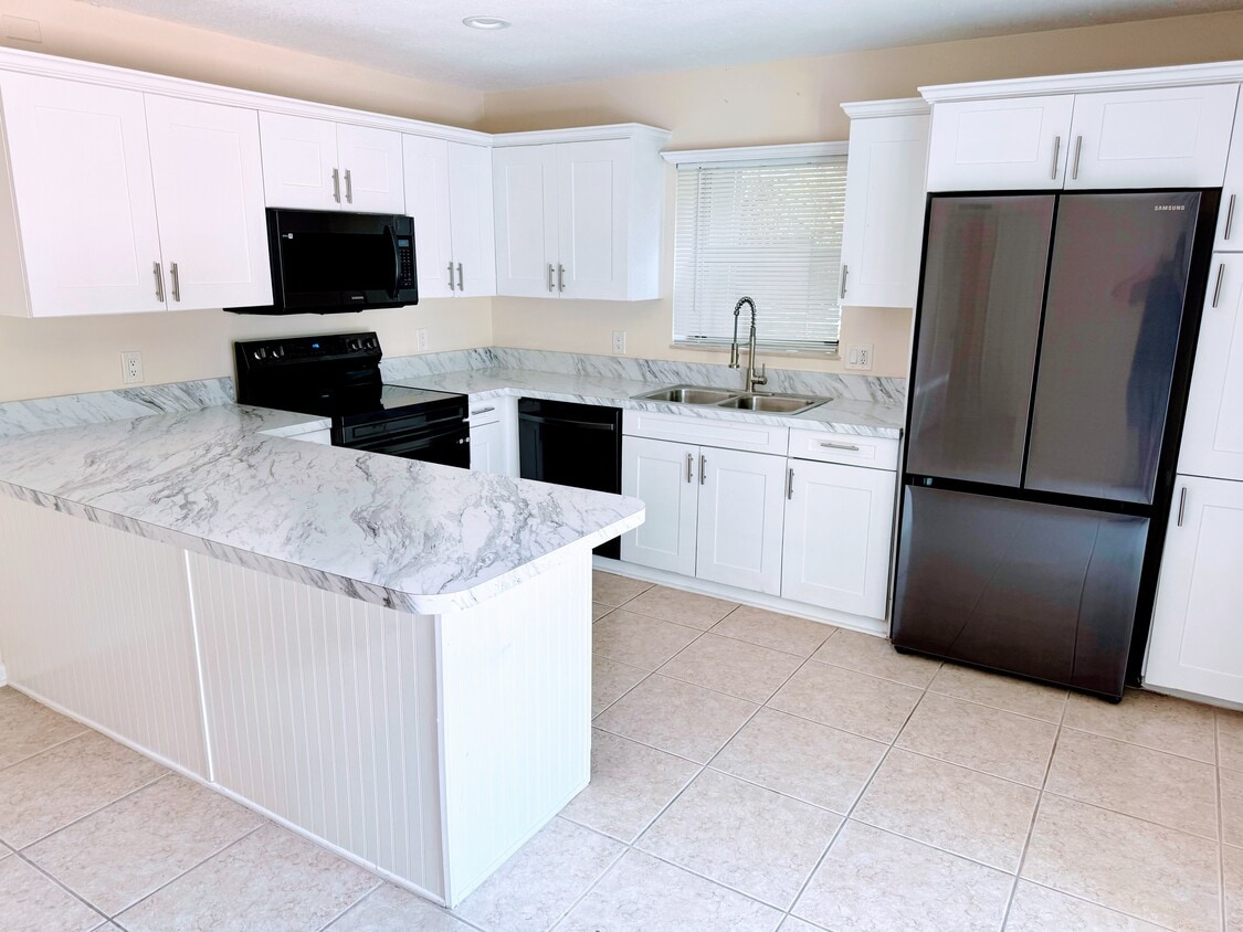 Photo - 83 SE Beech Tree Ln (Stuart, FL)