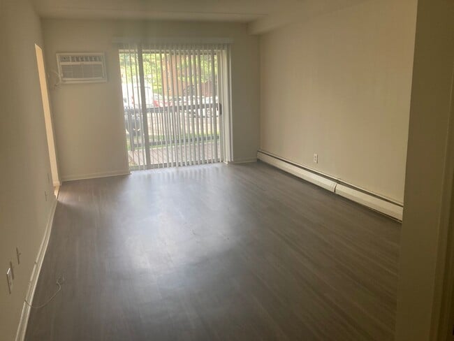 Photo - Hollow Run Apartments