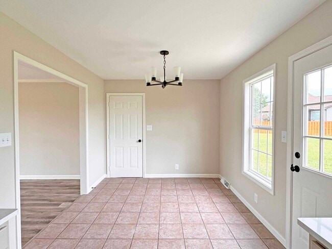 Photo - 289 Ballygar Ct