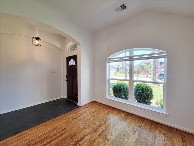 Photo - 8402 Major Blizzard Dr