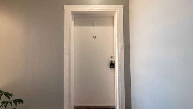 Photo - 2 bed 2 bath Available in Downtown SJ!