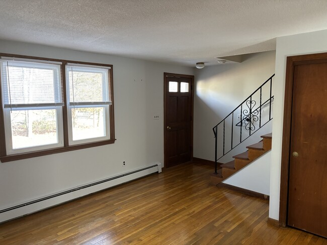 Photo - 63 Willow St