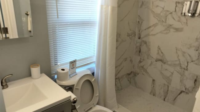 Photo - 2031 S Langley St