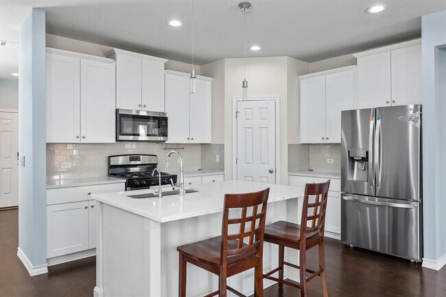 12104 Cimaizon Dr
