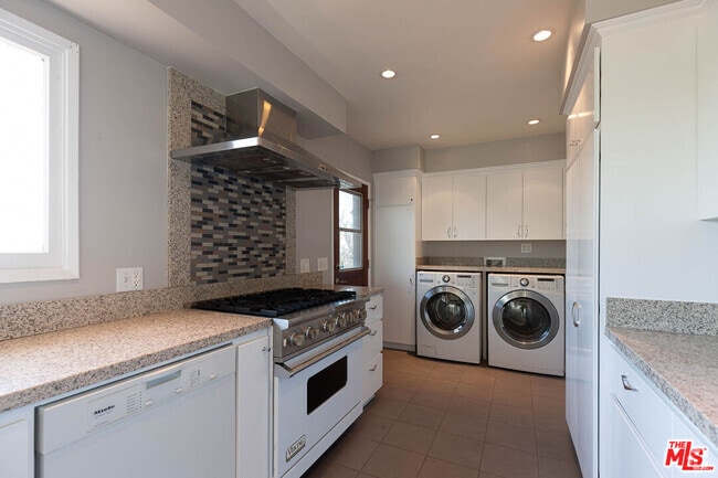 Building Photo - 1430 Rockhaven St Rental