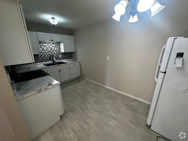 Building Photo - 2811 Pembroke Ln Rental