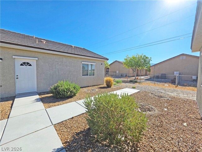 Photo - 1121 Sixshooter Ave