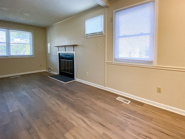 413 A Yates Aly