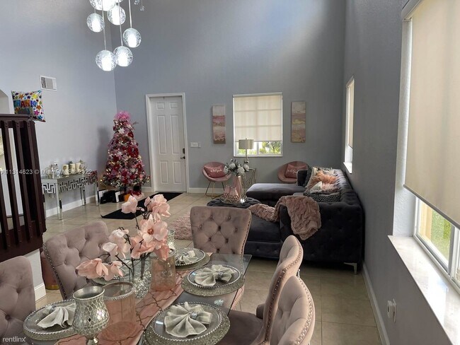 Photo - 6 br, 4 bath House - Coconut Cay Community