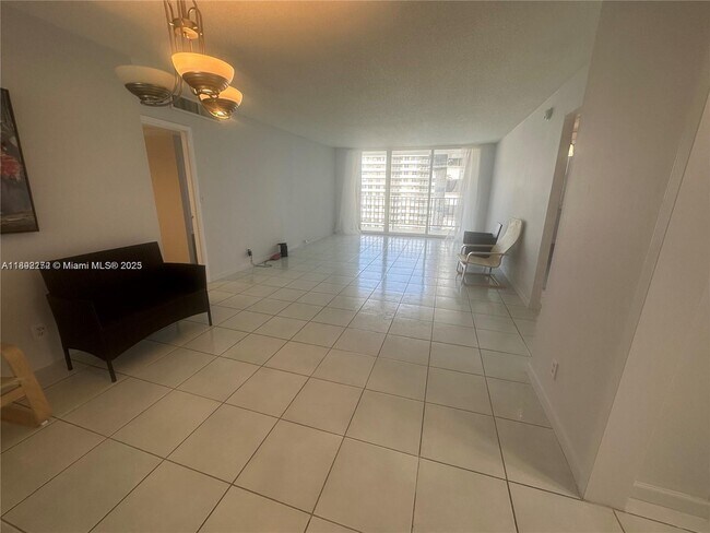 Photo - 2030 S Ocean Dr Unidad 1705