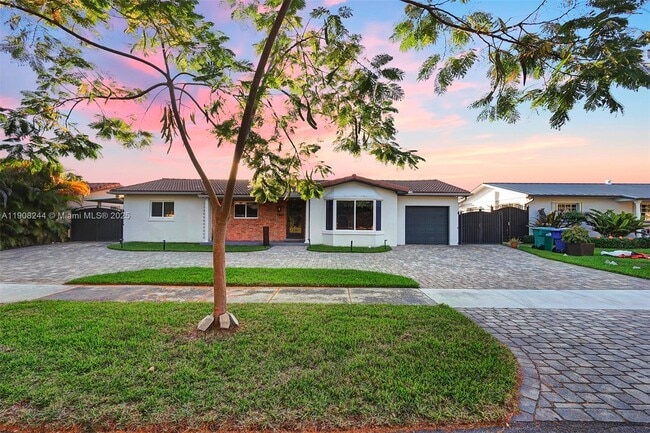 Photo - 1804 SW 102nd Ct