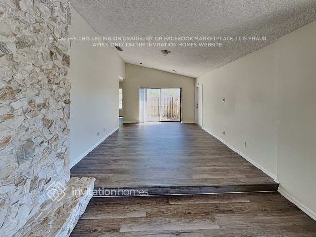 Photo - 10941 NW 7th St