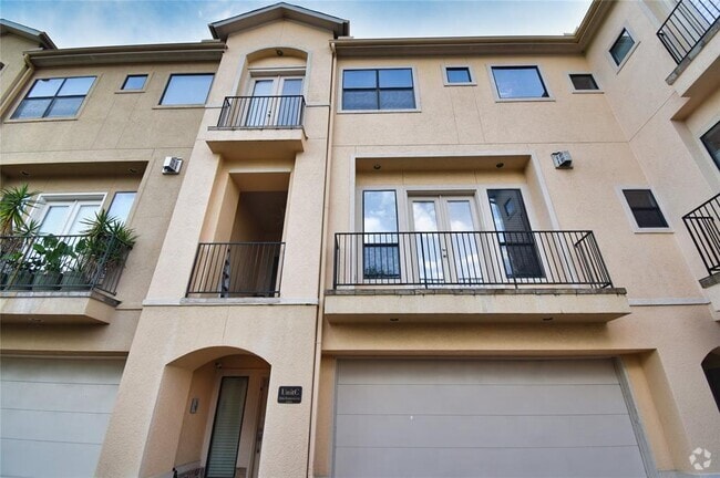Building Photo - 2406 Dorrington St Unit C Rental