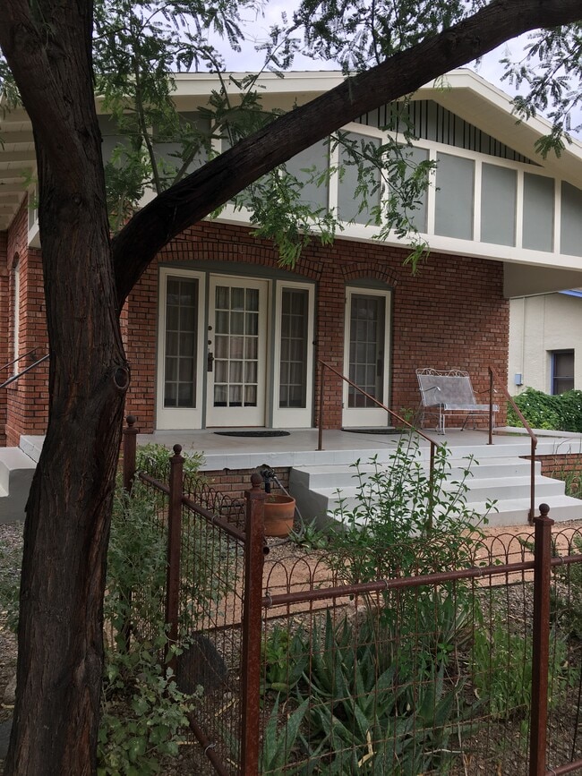 Photo - 734 E Drachman St