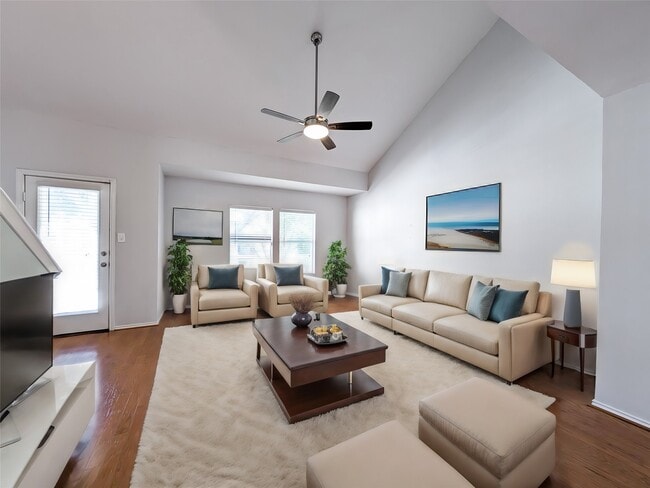 Photo - 1131 W 24th St