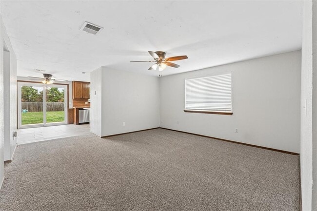 Photo - 2905 SW 82nd St