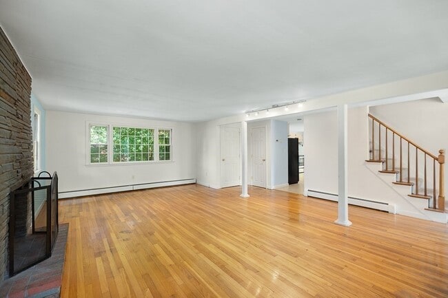 Photo - 6 Linden Ave