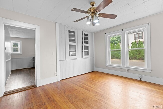 Photo - 109 Center St