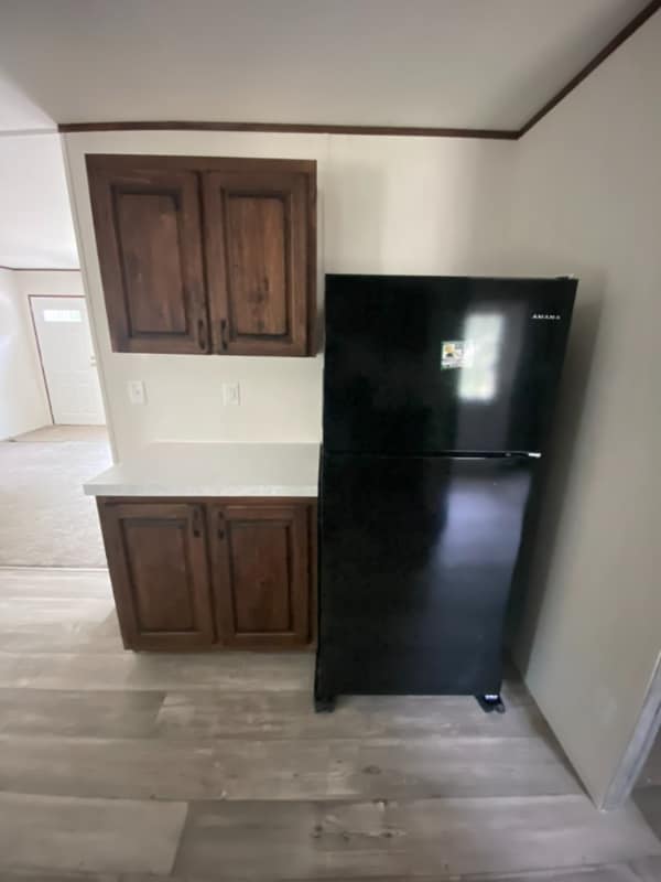 Photo - 208 Dawn Ave