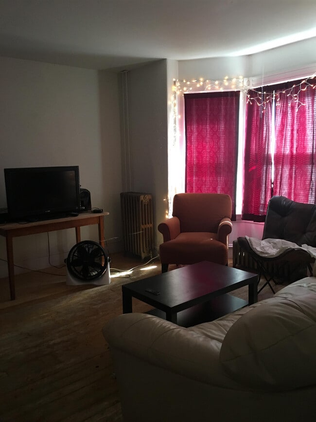 Photo - 54 Loomis St