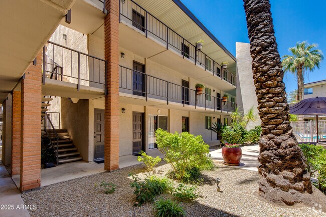 Building Photo - 4727 E Lafayette Blvd Unit 211 Rental