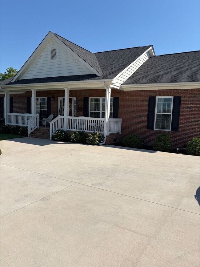 Photo - Fantastic Location & Price