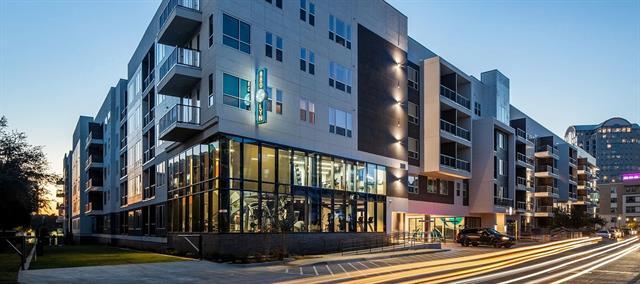 Building Photo - 880 Lake Carolyn Pkwy Unit 273