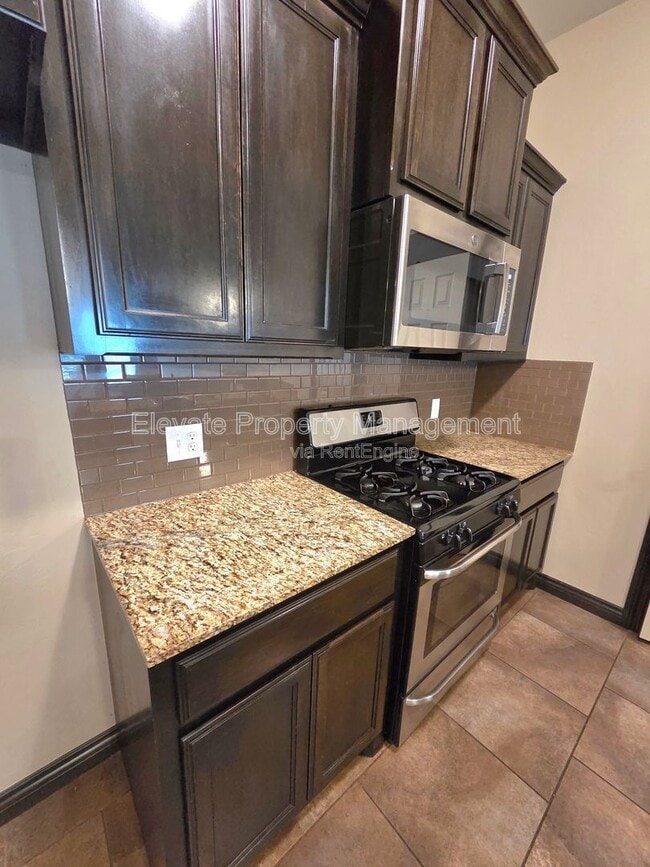 Photo - 2301 Starwood Wy