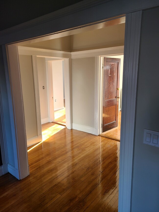 Photo - 12 Euston St