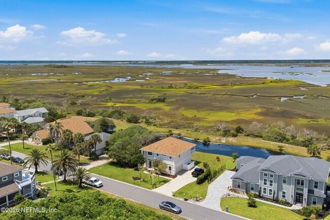 Building Photo - 149 Beachside Dr