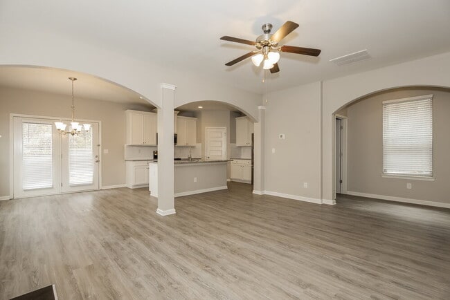 Photo - 5671 Rhine River Rd