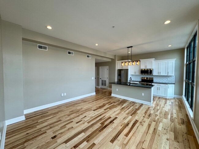 Photo - 116 S Main St Unit 211