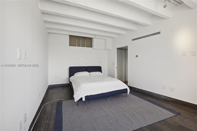 Photo - 5255 Collins Ave Unit 7G