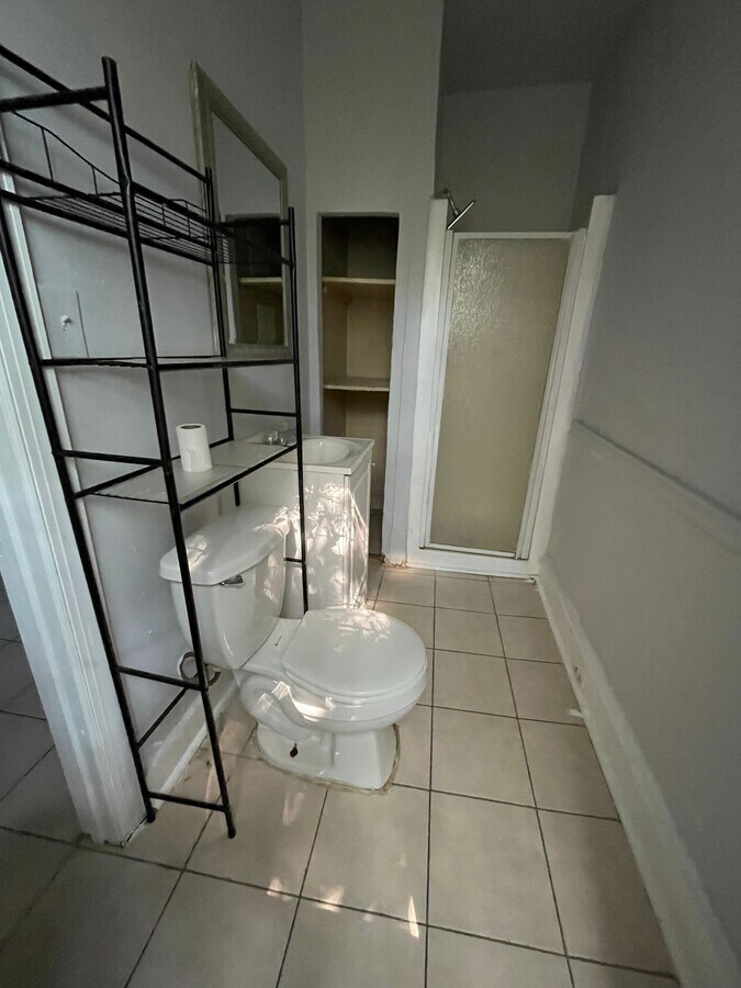 Photo - 4942 N 7th St