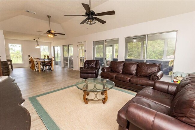 Photo - 26321 Mildred Dr