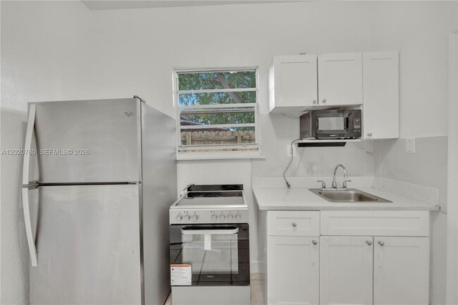 Photo - 536 NW 25th Ave Unit C