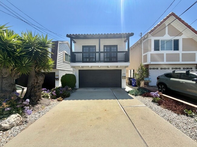 Building Photo - Hill Section 3BD Home with Large Backyard & Renovated Quartz Kitchen