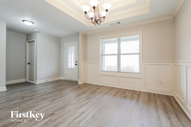 Photo - 301 Emily Forest Way