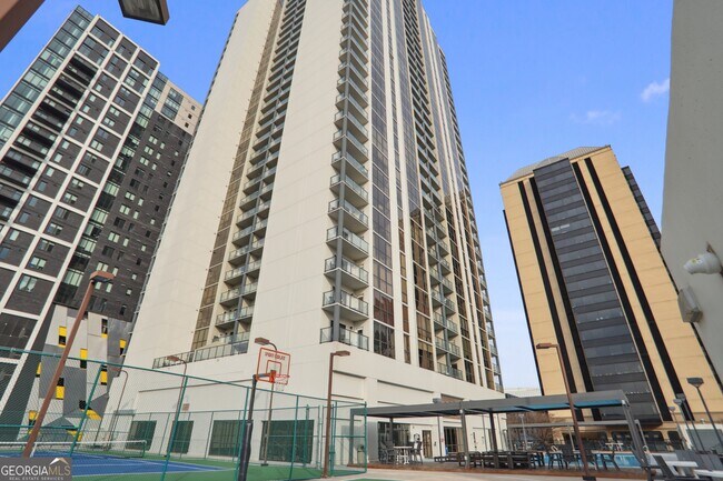 Photo - 1280 W Peachtree St NW Condo Unit 2013