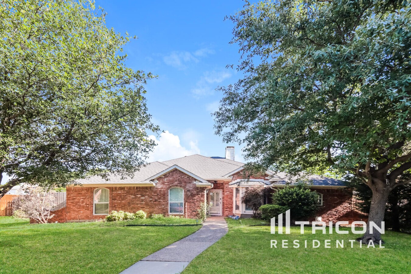 Photo - 2065 Mossberg Dr House