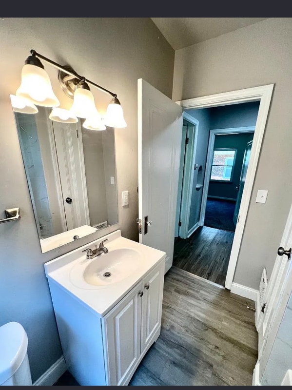 Photo - 5323 Laconia Ave