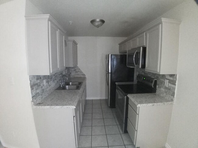 Photo - 401 Sunset Ln Unit E