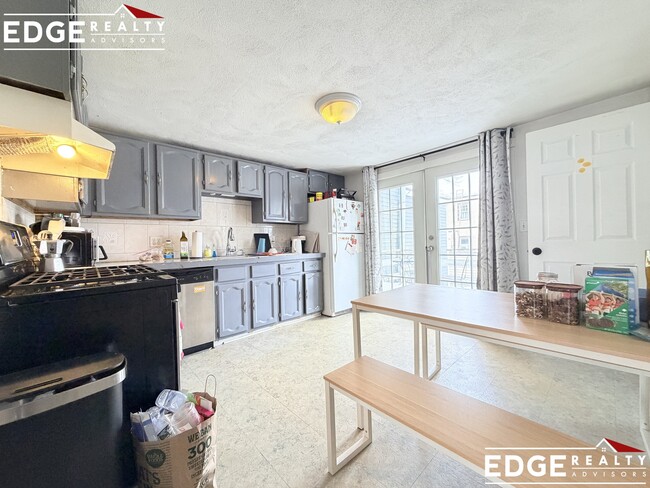 Photo - 5 Cottage St Unit 2