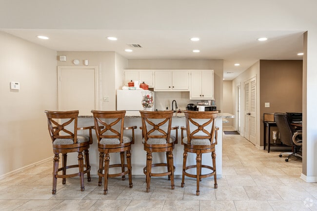 Community Room - Signature Place Apartments