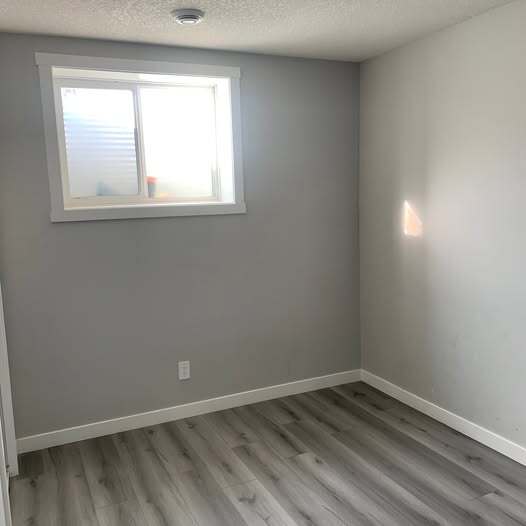 Photo - 309 Corner Meadows Way NE