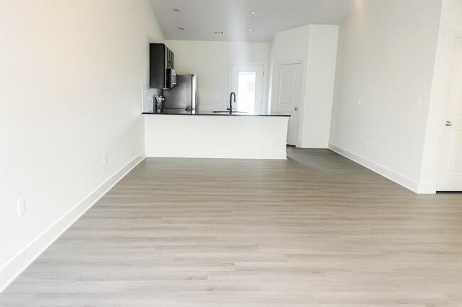 Photo - 5140/42 Chase Cir Unit 5140 Chase