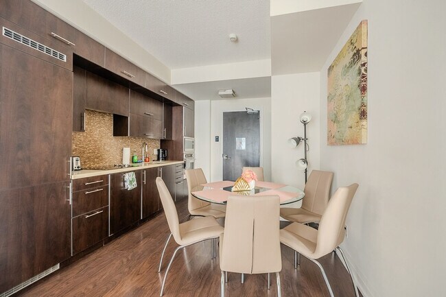 2 Anndale Dr Unité SI FL15-ID1345937P