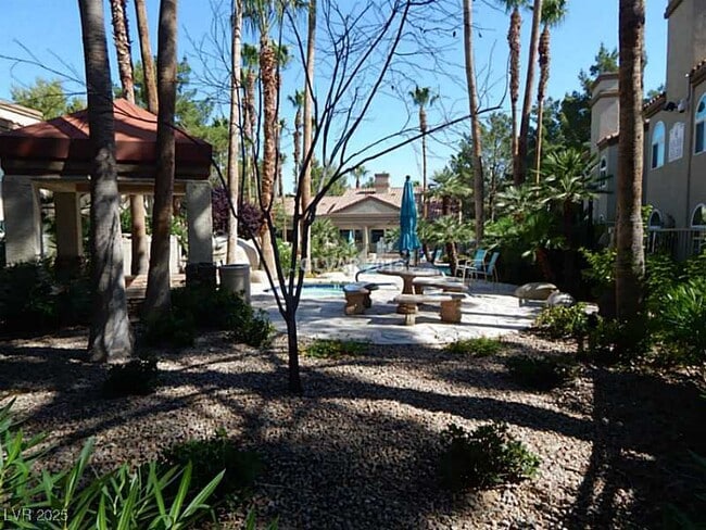 Photo - 3145 E Flamingo Rd Unidad 2107 Rental