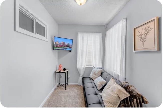 Building Photo - Furnished 1-Bedroom Apartment with Private Entrance and Free Laundry Unit 5