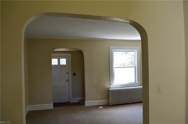 Photo - 5905 Hampton Blvd